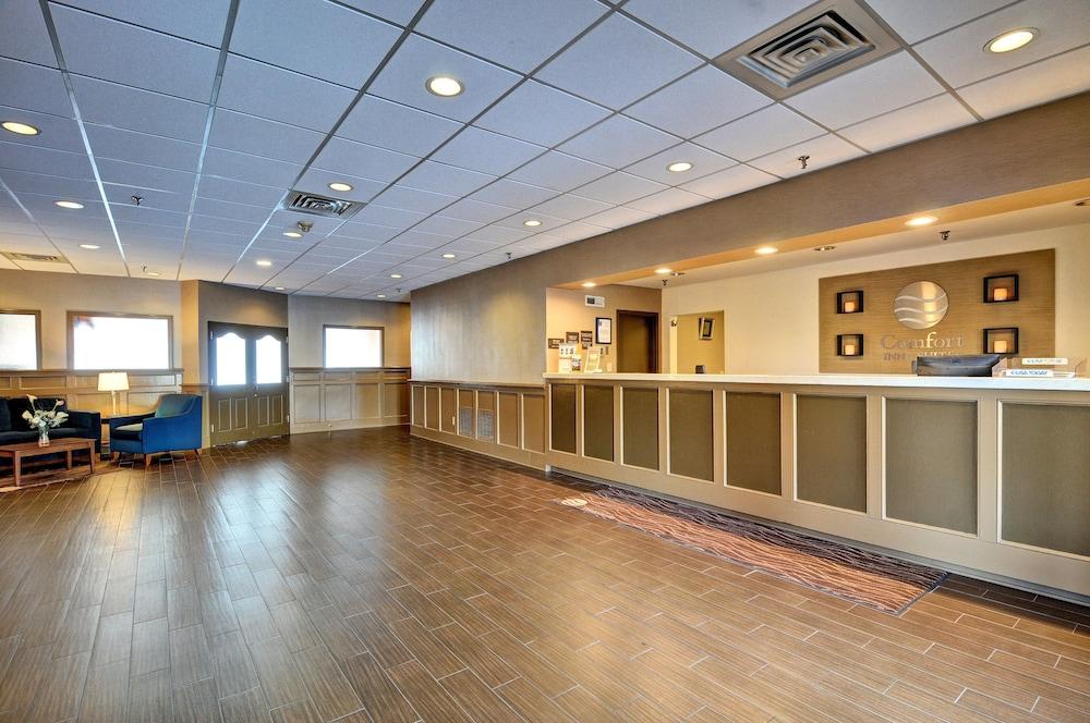 Comfort Inn & Suites Raphine - Lexington Near I-81 And I-64 Exterior foto